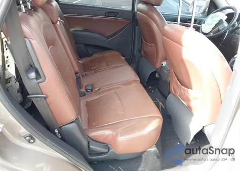 2010 Hyundai Veracruz Limited z USA, uszkodzony, nr VIN KM8NU4CC2AU138183